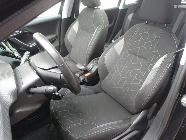 Peugeot 2008 1,2i Panorama Ledy Klimatronik Niski przebieg Opłacony VIP Gwarancja
