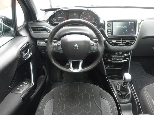 Peugeot 2008 1,2i Panorama Ledy Klimatronik Niski przebieg Opłacony VIP Gwarancja