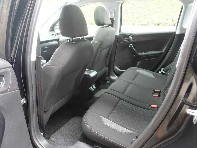 Peugeot 2008 1,2i Panorama Ledy Klimatronik Niski przebieg Opłacony VIP Gwarancja