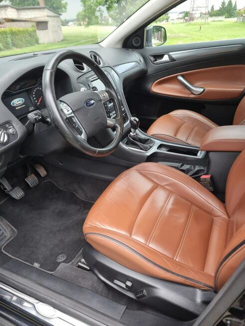 Ford Mondeo Titanium / Brązowe skóry / Super zadbany / 2x kpl. opon / Convers