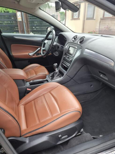 Ford Mondeo Titanium / Brązowe skóry / Super zadbany / 2x kpl. opon / Convers