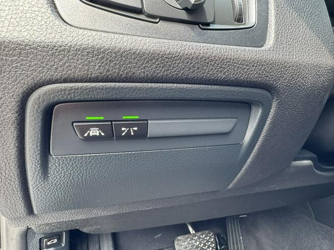 BMW 320 2.0d 190KM Sport Line Full Key Less Go LED GPS 16:9 PDC Head UP