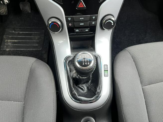 Chevrolet Cruze 1.4 Climatronic Navi 6biegów Kamera Cofania Stan BDB Bez Rdzy Bezwypad