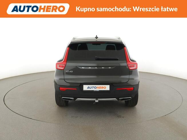 Volvo XC 40 Inscription automat D3 skóra LED kamera tempomat hak