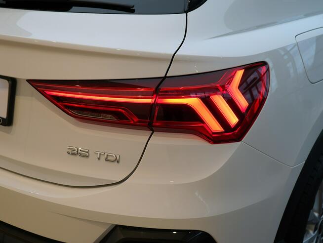 Audi Q3 35TDI 150KM VirtualPlus Tempomat Ambiente Led Kamera MartwePole