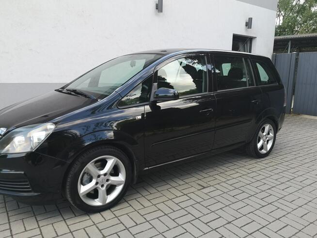Opel Zafira 1.9 CDTI 120KM Klimatr Navi Temp Isofix ALU 17 7-osobowy Serwisowany