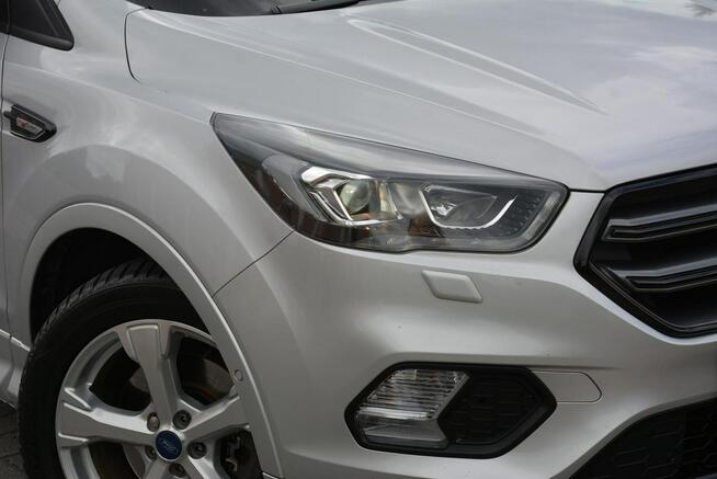 Ford Kuga ST-Line Ambiente Skóry Czerwona nić Radar ACC AWD Xenon Ledy Kamera