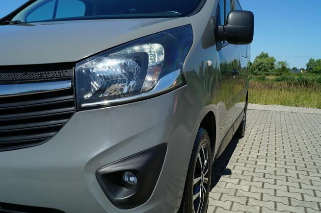 Opel Vivaro 1,6 115 KM 9 osób hak kamera klima doinwestowany czytaj opis