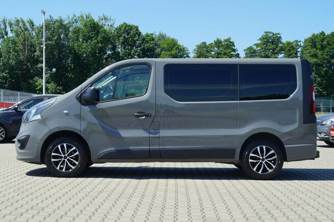 Opel Vivaro 1,6 115 KM 9 osób hak kamera klima doinwestowany czytaj opis