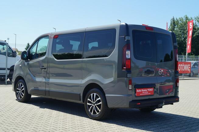 Opel Vivaro 1,6 115 KM 9 osób hak kamera klima doinwestowany czytaj opis