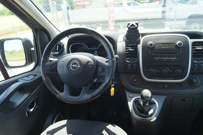 Opel Vivaro 1,6 115 KM 9 osób hak kamera klima doinwestowany czytaj opis