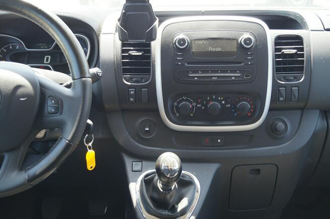 Opel Vivaro 1,6 115 KM 9 osób hak kamera klima doinwestowany czytaj opis