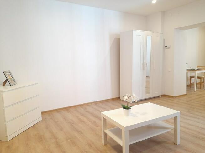 Przestronne 2 pokoje w centrum - Jagiellońska 20