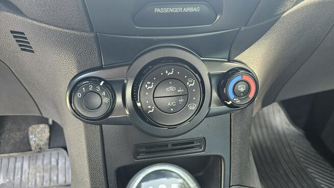 Ford Fiesta 1,3 pb * ładna*