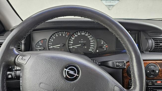 Opel Omega 2,5 v6 *automat* napęd tył *welury*