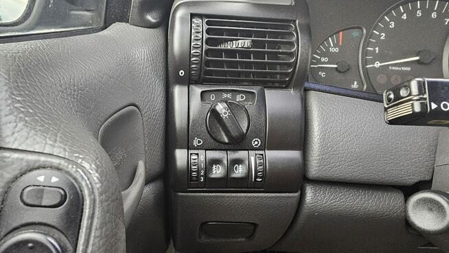 Opel Omega 2,5 v6 *automat* napęd tył *welury*