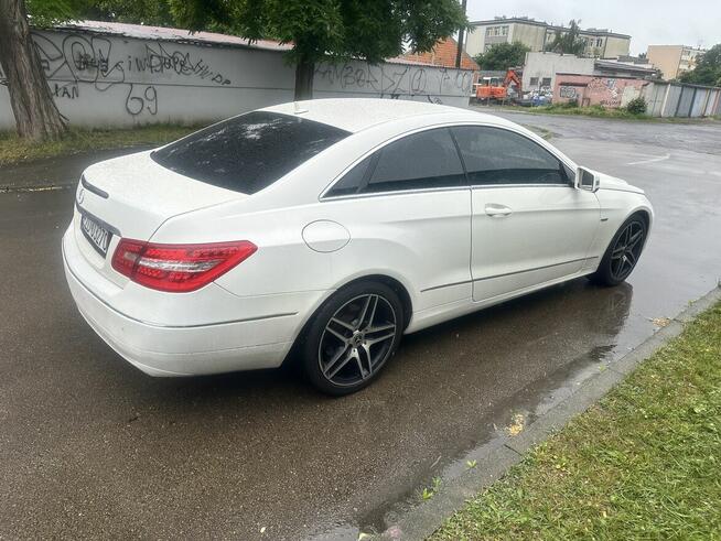 Sprzedam mercedesa w 207