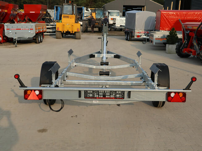 Przyczepa do łodzi TEMARED BOAT B13/076/21 V z LED