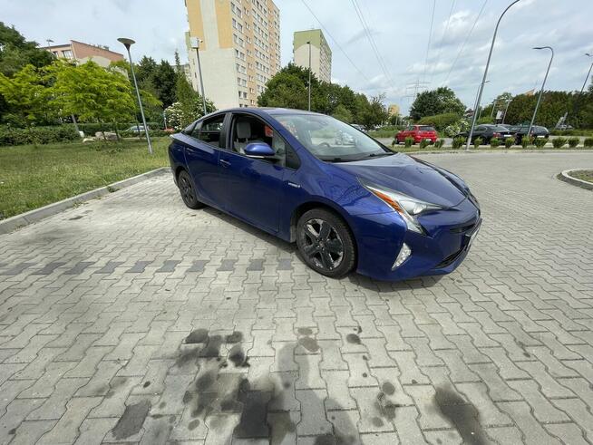 Toyota Prius 4
