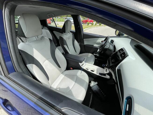 Toyota Prius 4