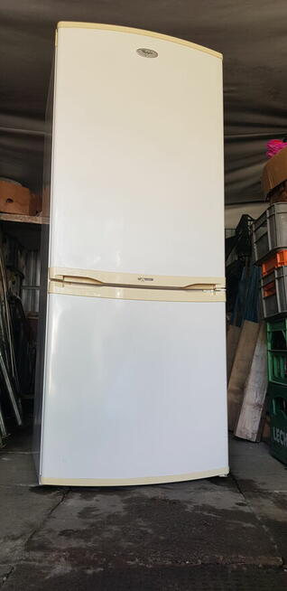 Lodowka Whirlpool 147cm. Transport