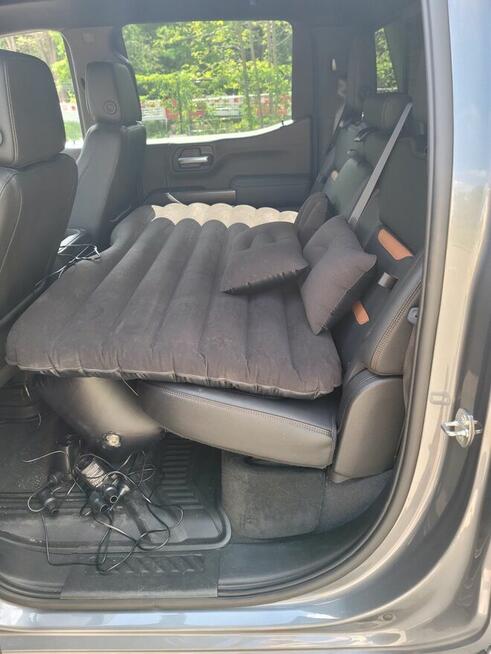 Samochód osobowy GMC Sierra 1500