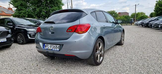 Opel Astra Jeden Właściciel Zarejestrowany 1.7 Cdti