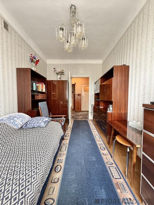 Plac Hallera | 2 pokoje | Winda | Cegła