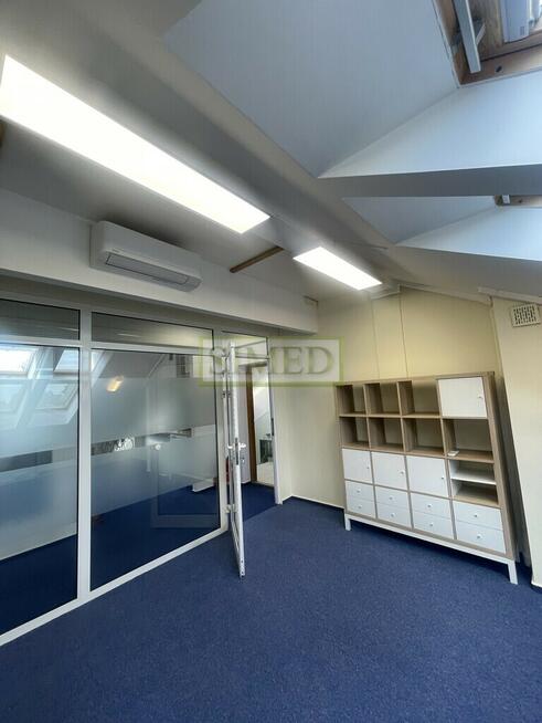 Skosy,widne,recepcja,dostęp24h,parking,winda