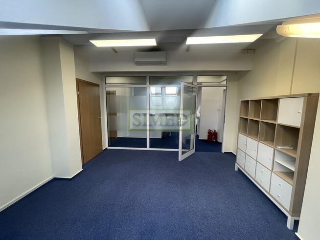 Skosy,widne,recepcja,dostęp24h,parking,winda