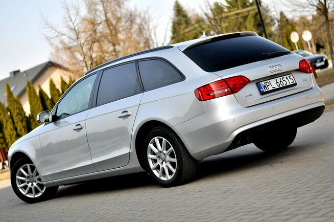 Audi A4 2.0TDI Lift Klimatronik Navi Alufelgi Parktronik