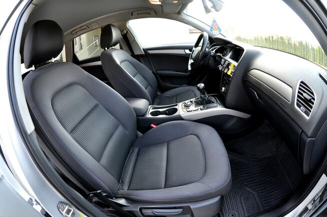 Audi A4 2.0TDI Lift Klimatronik Navi Alufelgi Parktronik