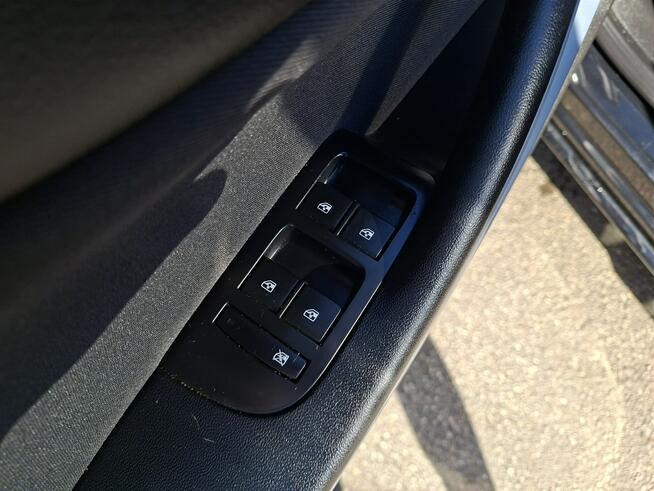 Opel Zafira Klimatronic 2-stref, Nawigacja, 7 osobowy, PDC 2X, Tempomat