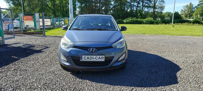 Hyundai i20 Lift, super stan.