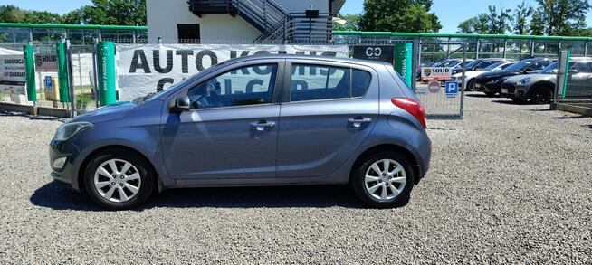 Hyundai i20 Lift, super stan.