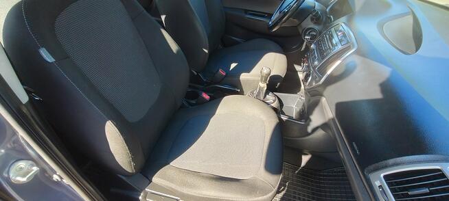 Hyundai i20 Lift, super stan.