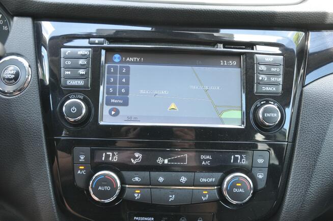 Nissan Qashqai 1.6T 160KM Tekna LED Kamera 360 Navi Panorama Asystenci Czujniki
