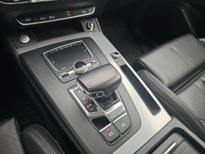 Audi Q5 S_Line_LED_Kamera_Skóra_El.Fotel_Virtual_20"_SoundSystem_3_Strefy