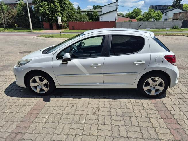 Peugeot 207 Bardzo ładny/ klimatronic/ Serwisowany