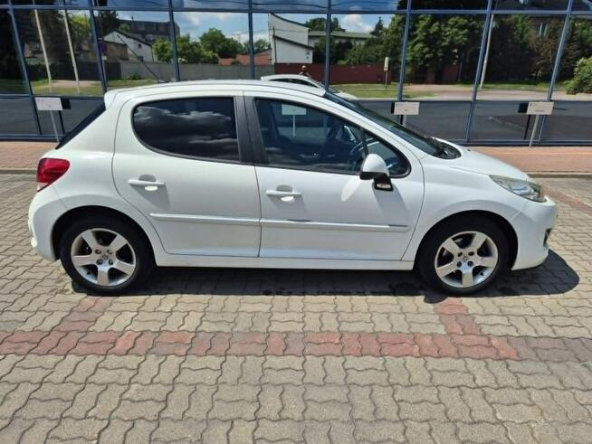 Peugeot 207 Bardzo ładny/ klimatronic/ Serwisowany