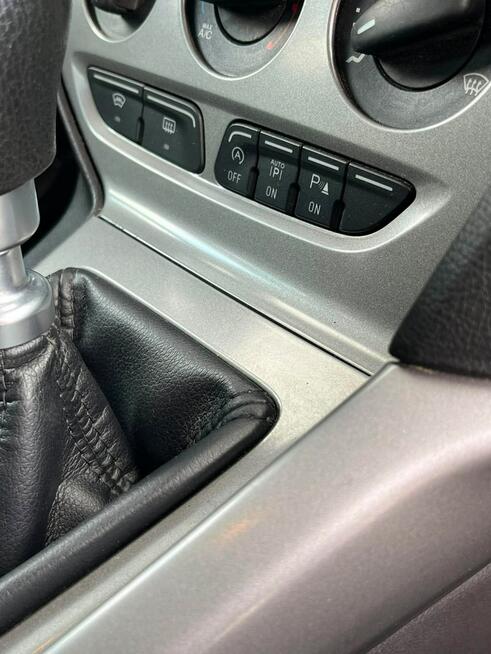Ford Focus GWARANCJA * 1.6 benzyna 150 KM * MANUAL * zadbany * wawa