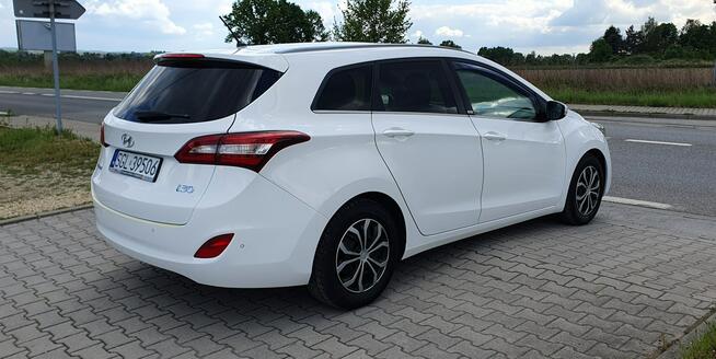 Hyundai i30 Najlepszy silnik MPI/6 Biegów/Oryginalny lakier/Ledy/Grzane fotele/PDC
