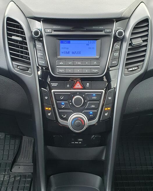 Hyundai i30 Najlepszy silnik MPI/6 Biegów/Oryginalny lakier/Ledy/Grzane fotele/PDC