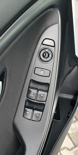 Hyundai i30 Najlepszy silnik MPI/6 Biegów/Oryginalny lakier/Ledy/Grzane fotele/PDC