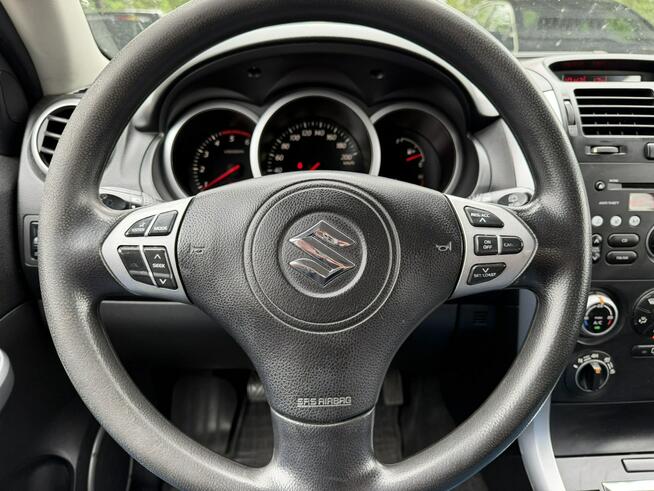 Suzuki Grand Vitara 4x4, Klimatronic, Tempomat, 2 kpl. kół, Hak, Podgrz. fotele, Ele szyby