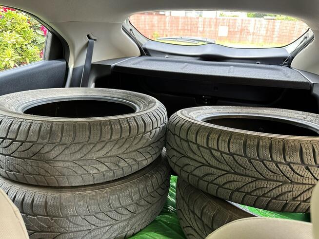 Kia Rio Polski salon, 2 kpl. opon nowych, klimatyzacja, znikomy przebieg, ESP