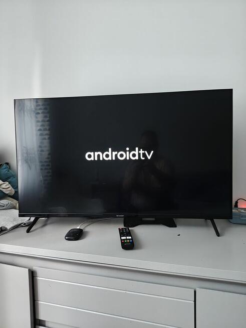 Sprzedam telewizor marki Sharp 40 calowy Android TV
