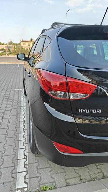Hyundai ix35 1.7 diesel blue driver
