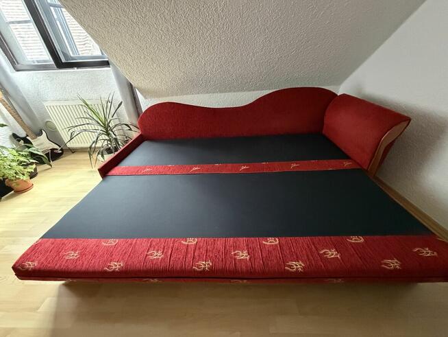 Sofa. Rozkładana.