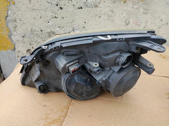 Opel Vectra C lampy przednie